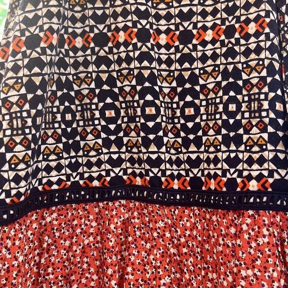 Ladies top - Picture 5 of 6